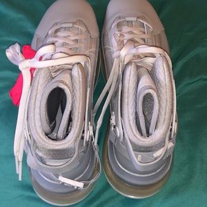 Nike Air Max 720 SATURN  Men’s Size 9.5